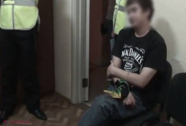 Poliția afirmă că a reținut un tânăr venit cu droguri la protestul din PMAN