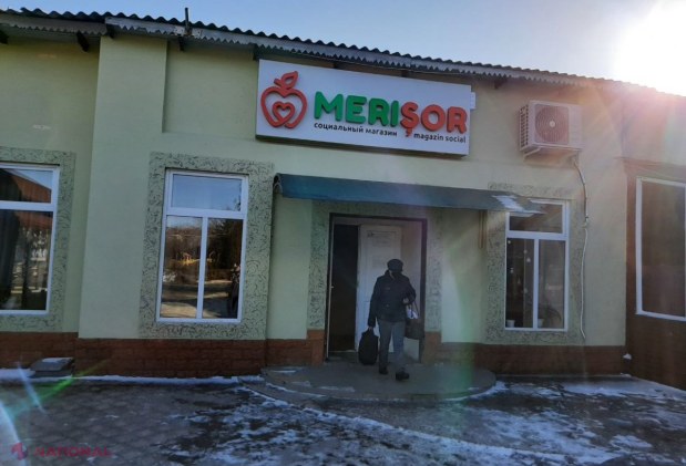 FOTO // Magazinele sociale, lansate la inițiativa lui Ilan Șor, în AJUTORUL cetățenilor cu venituri modeste: „Oamenii cumpără produse de primă necesitate: pâine, lapte, carne. Toți se plâng că au pensiile mici și nu-și permit prea multe”