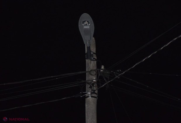 FOTO // Echipa Partidului „ȘOR” continuă programul de iluminare stradală în raionul Orhei. Lumina a fost aprinsă pe străzile unui alt sat din raion