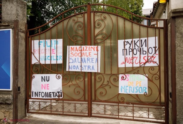 VIDEO // Protest al Partidului „ȘOR”: Cetățenii din toată țara apără magazinele sociale „Merișor”, pe care Filip și guvernarea vor să le închidă abuziv”
