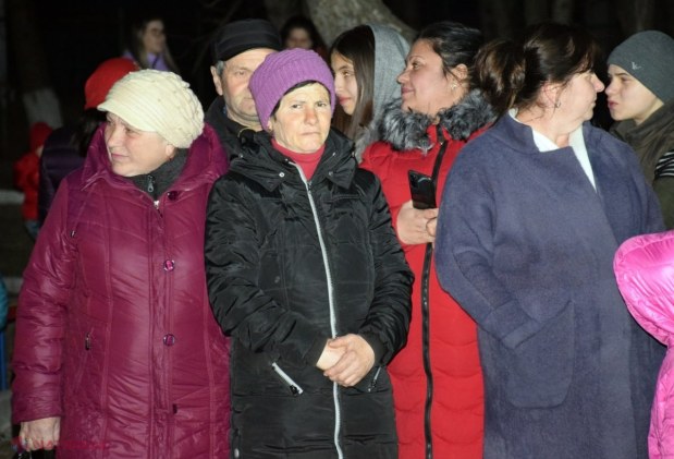 FOTO // Încă un sat din raionul Orhei a fost complet ILUMINAT de echipa Partidului „ȘOR”
