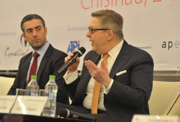 LIVE VIDEO // Forumul Mass-Media despre STAREA presei din R. Moldova: Jurnaliștii au APLAUDAT când au aflat că politicenii au ignorat evenimentul