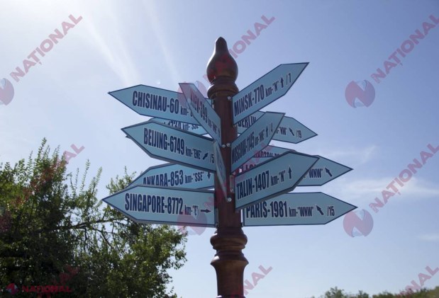 FOTO // Cel mai INEDIT indicator rutier din R. Moldova: Nu a fost instalat de autorități