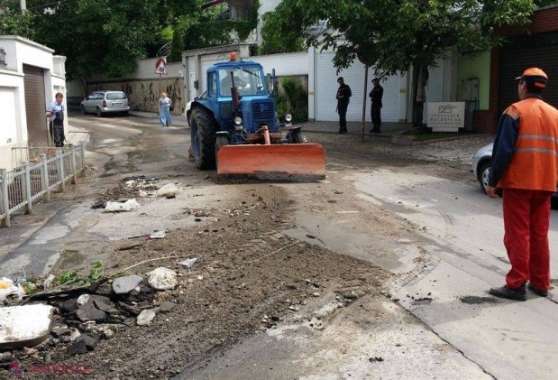 FOTO BILANȚ // Ploaia de ieri-seară a STRICAT drumuri și a lăsat zeci de șoferi fără plăcuțele de înmatriculare