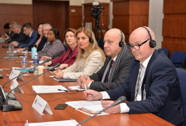 Securitatea națională a R. Moldova în calitate de candidat pentru aderare la UE, discutată la o reuniune a absolvenților Centrului Marshall, desfăşurată la Chișinău