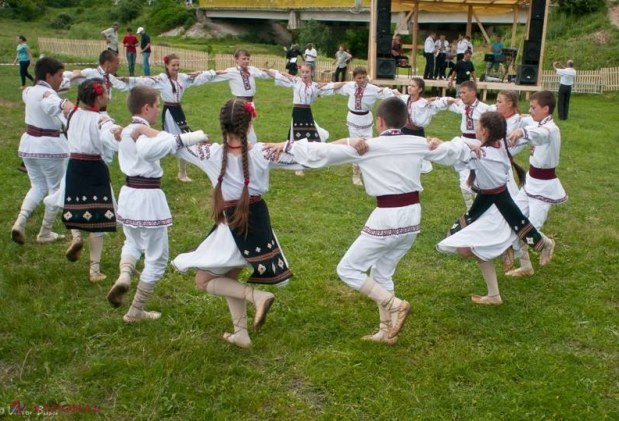 Burse pentru oamenii de știință din R. Moldova în valoare de 12 000 de euro de la ERSTE