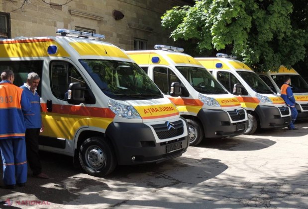 Un bărbat a fost electrocutat. Cum l-au SALVAT colegii