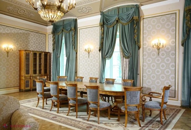 „ROCAIL” // Ce legătură are cu R. Moldova COVORUL de la întâlnirea președinților Vladimir Putin și Emmanuel Macron? Răspunsul „Floare-Carpet” SA