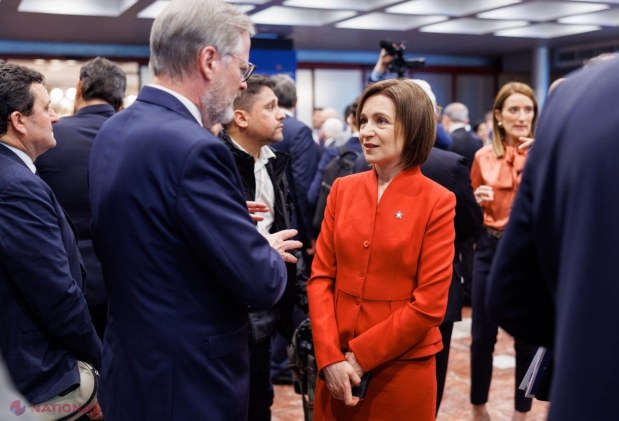 GALERIE FOTO // Maia Sandu, ținută IMPECABILĂ la summitul Comunității Politice Europene. Șefa statului a promovat interesele R. Moldova în fața celor mai puternici lideri ai Europei - cancelarul Merz, Emmanuel Macron, Keir Starmer sau Zelenski