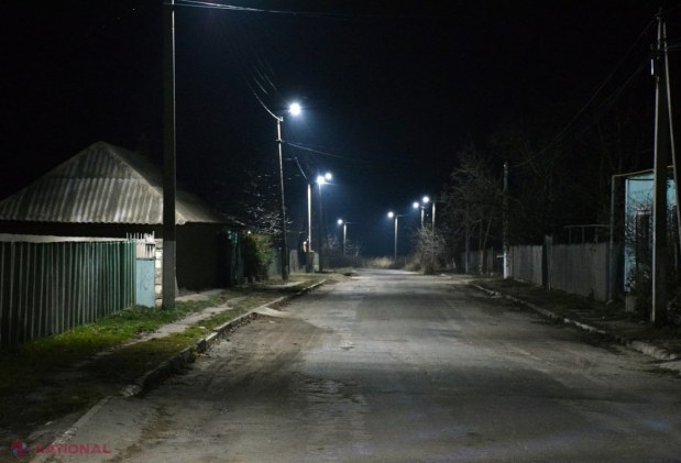 FOTO // Aproape toate localitățile din raionul Orhei au fost ILUMINATE de echipa Partidului „ȘOR”: „Iluminatul stradal înseamnă foarte mult pentru o localitate, atât din punct de vedere social, cât și al securității și asigură dezvoltare”