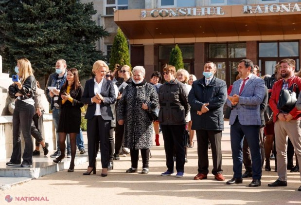 FOTO // Violeta Ivanov a prezentat PROGRAMUL său electoral „Moldova 2024”, după discuțiile cu cetățenii: „R. Moldova are propria cale pe care trebuie să o urmeze – cea a schimbărilor și transformărilor”