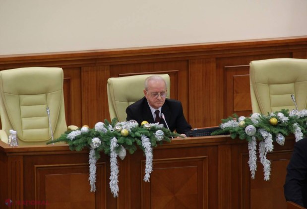 DECLARAȚIE despre convocarea ședinței Parlamentului: „Socialiștii s-au făcut de RÂS. Trebuie să-și CONCEDIEZE juriștii”