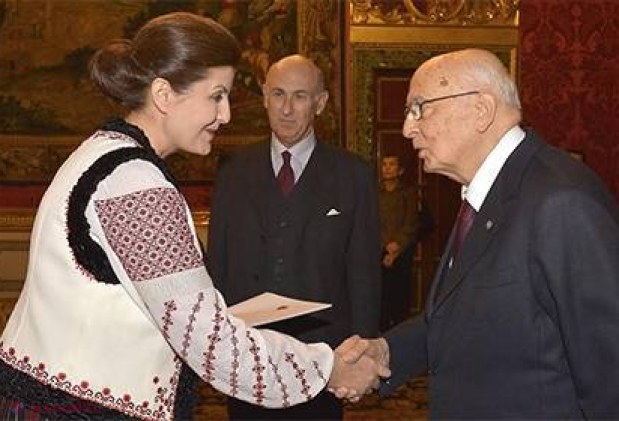 Fostul consilier al lui Corman, ambasador cu acte în regulă. A uimit prin ținuta în care s-a prezentat la Președinția Italiei