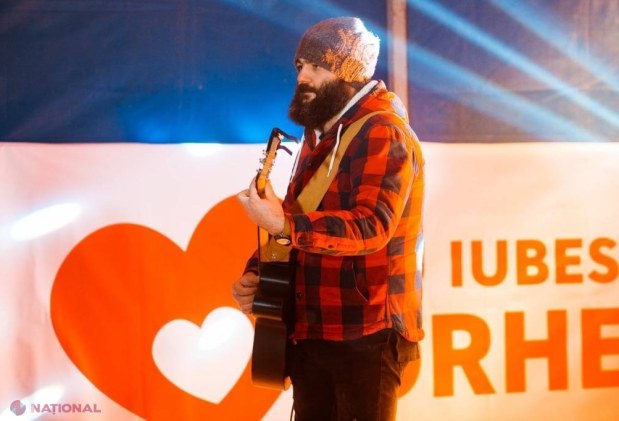 FOTO // Ziua Îndrăgostiților la Orhei: concert, LIMUZINĂ pentru îndrăgostiți și cină romantică