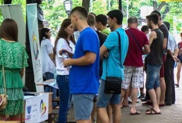 Târgul universităților din România a adunat mii de basarabeni, dornici să învețe peste Prut