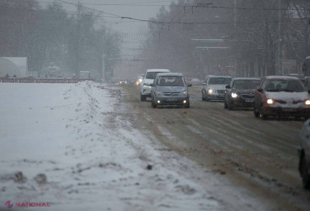 ATENȚIE // Cod Galben de precipitații PUTERNICE în toată țara. Va ninge sau va ploua?