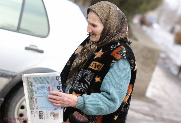 RAPORT // Femeile citesc mai multe ziare decât bărbații
