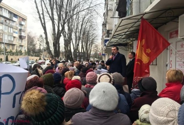 VIDEO, DOC // Proteste în toată REPUBLICA. Membrii și simpatizanții Partidului „ȘOR” cer majorarea pensiilor: „Suntem gata să organizăm acțiuni masive de protest împotriva actualei guvernări corupte și incompetente”