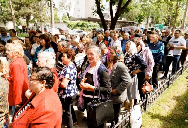 FOTO // Miting în susținerea lui Ilan Șor la Curtea de Apel Cahul