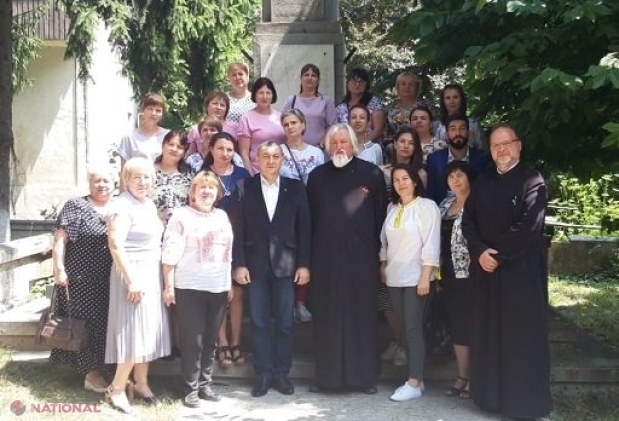 Profesorii de limba ROMÂNĂ din UTA Găgăuzia, mulțumiți de cursurile de perfecționare din România