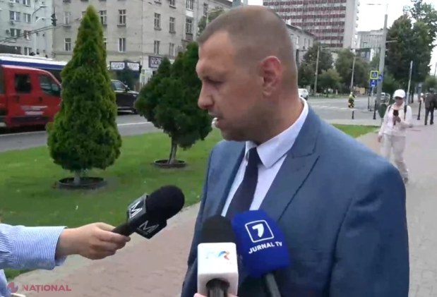 VIDEO // Cine sunt politicienii din R. Moldova care au venit la Ambasada Rusiei să sărbătorească cu vin și VODKA ziua națională a statului AGRESOR. Tauber: „Războiul a fost inițiat de Ucraina, SUA și UE”. Vasile Bolea, acuzat că pipăie jurnaliste