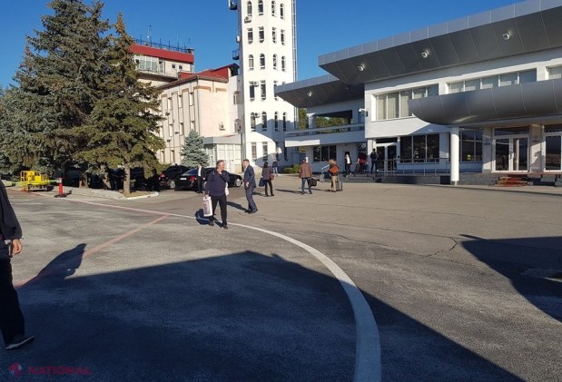 FOTO // Președintele Dodon și-a CUMPĂRAT un telefon de ultimă generație, lansat pe piață în septembrie. Prețul „BIJUTERIEI” este de aproape 40 000 de lei