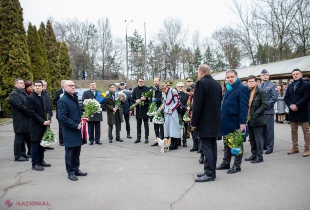 Conducerea MAE de la Chișinău, flori la Ambasada Ucrainei, împreună cu ambasadorii statelor UE: ,,R. Moldova va oferi tot sprijinul necesar Ucrainei. Într-un final, Ucraina va învinge!