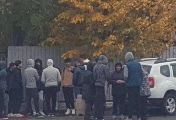 FOTO // Poliția anunță că a documentat 33 de participanți la protestul cu circa „3 500 de persoane” al Partidului „Șor”: Huliganism, consum de alcool și fumat în locurile publice