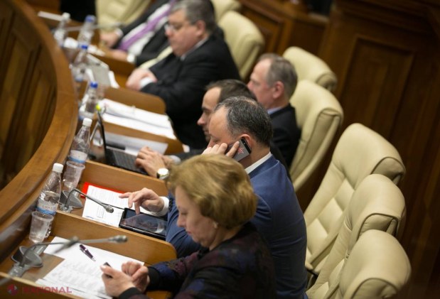 Dodon și-a PERSONALIZAT telefonul
