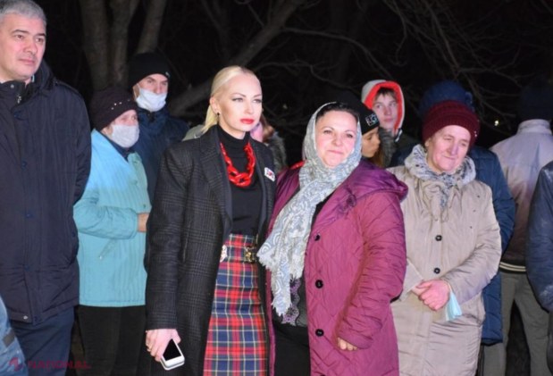 FOTO // Echipa lui Ilan Șor a adus lumină și pe străzile satului Lucășeuca