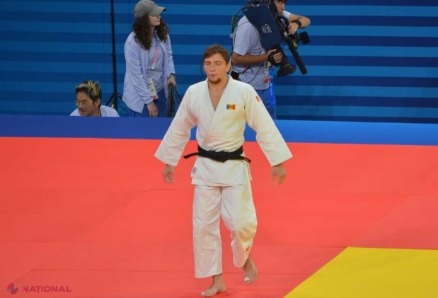 ACTUALIZARE, VIDEO // R. Moldova, prima MEDALIE la Jocurile Olimpice. Denis Vieru a cucerit medalia de bronz la Paris, după ce l-a învins pe francezul Khiar