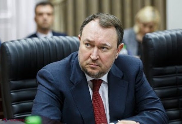 Alexandru Tănase a RĂBUFNIT la adresa lui Dodon: „SIS-ul nu-i chiloții primei doamne, portretul lui Putin și conservele din beciurile reședinței de la Condrița. Asistăm la o tentativă de CAPTURARE a unor instituții în scop subversiv”