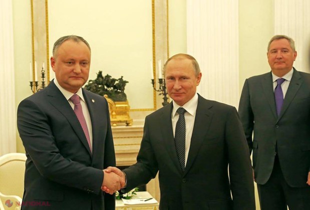 FOTO // Dodon, în rol de CURIER al lui Putin. A transportat la Moscova VINUL președintelui rus și a criticat NOTA de protest a lui Filip și Candu