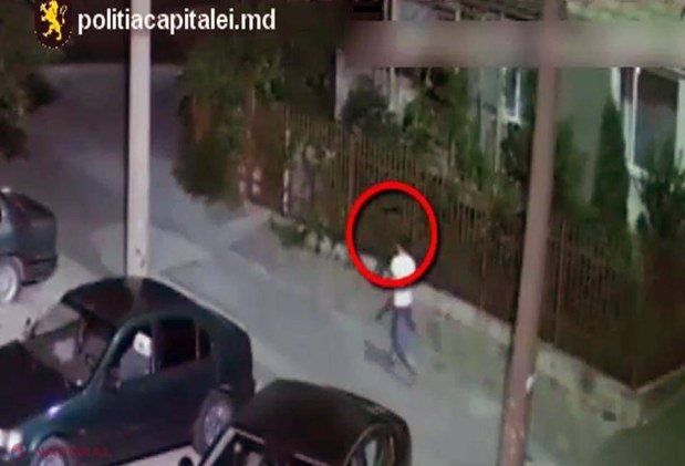 VIDEO // O femeie, atacată în scara blocului de pe str. Independenței: Îl recunoști pe hoț? 