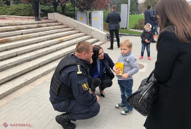 FOTO // Copilul de 4 ani PIERDUT la mitingul din PMAN și-a găsit părinții