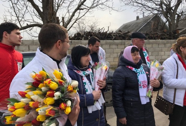 FOTO // Partidul „ȘOR” a felicitat cele 40 de mii de femei membre ale formațiunii din întreaga țară de Ziua Internațională a Femeii