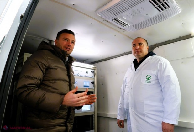 VIDEO // Cât de curat este AERUL pe care îl respirăm în Chișinău. Primul laborator mobil pentru monitorizarea calității aerului, donat de România, a ajuns la Chișinău