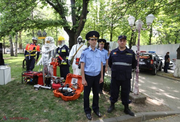 SUTE de sancțiuni și retrogradări pentru angajații Poliției de Frontieră