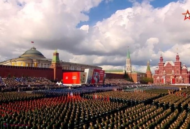 VIDEO // Putin și-a scos ostașii la DEFILARE în Piața Roşie, în timp ce ucide cu sânge rece civili în Ucraina