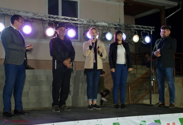 FOTO // Încă o localitate din raionul Orhei, satul Vâprova, a fost iluminată: „Toată lumea știe că noi ne-am propus să facem din Orhei cel mai iluminat raion din țară”