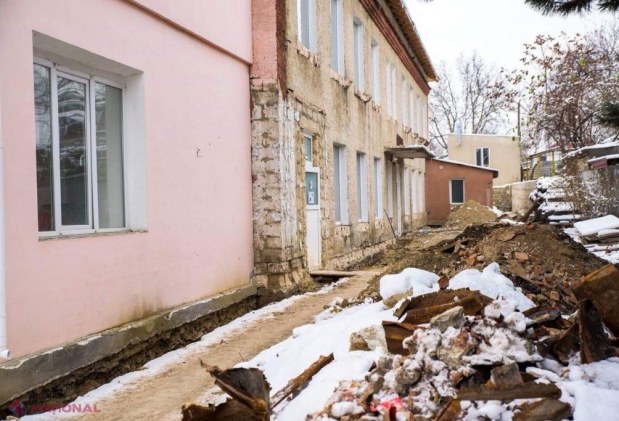 FOTO // La Orhei se lucrează non-stop pentru MODERNIZAREA capitală a primei grădinițe din municipiu