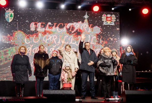 FOTO // Asistență RECORD la deschiderea Târgului de Crăciun de la „Orheiland”: „Atmosfera este una extraordinară, iar pe an ce trece e tot mai frumos”