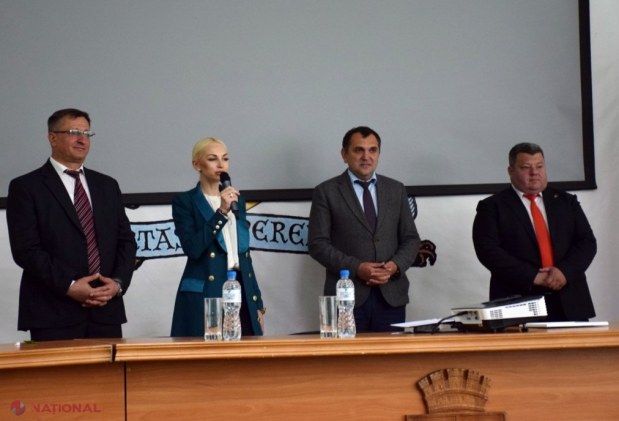 TRADIȚIE // Ilan Șor continuă să ofere PREMII CONSISTENTE celor mai buni elevi din Orhei