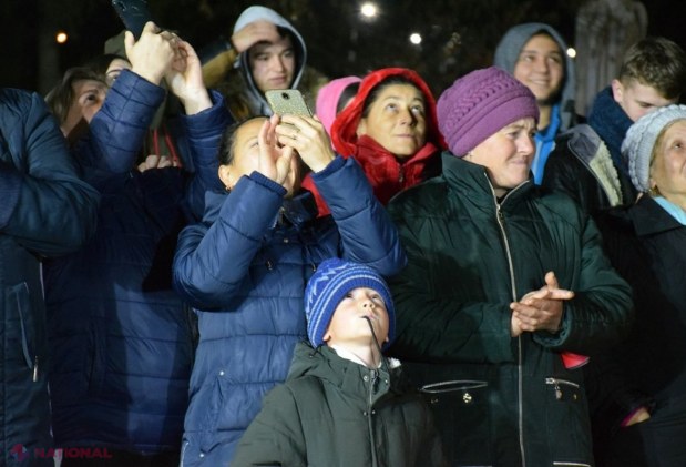 FOTO // Aproape toate localitățile din raionul Orhei au fost ILUMINATE de echipa Partidului „ȘOR”: „Iluminatul stradal înseamnă foarte mult pentru o localitate, atât din punct de vedere social, cât și al securității și asigură dezvoltare”