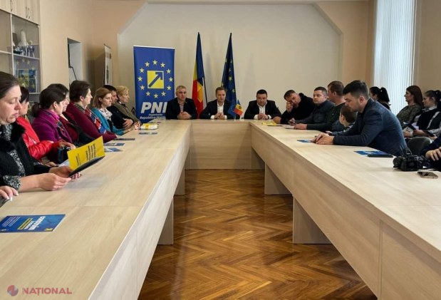 FOTO // Zeci de cetățeni și aleși locali din Cimișlia, în sprijinul PNL la alegerile europarlamentare. Adrian Dupu: „PNL va fi la fel vocal și consecvent în susținerea R. Moldova în Parlamentul European”