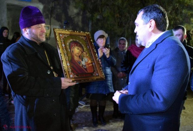 FOTO // Încă un sat din raionul Orhei are ILUMINAT stradal modern, datorită unui amplu proiect al Partidului „ȘOR”