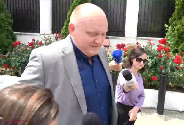 VIDEO // Cine sunt politicienii din R. Moldova care au venit la Ambasada Rusiei să sărbătorească cu vin și VODKA ziua națională a statului AGRESOR. Tauber: „Războiul a fost inițiat de Ucraina, SUA și UE”. Vasile Bolea, acuzat că pipăie jurnaliste