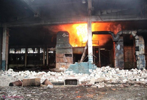 INCENDIU pe strada Columna din capitală