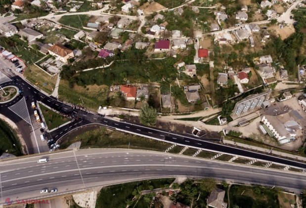 FOTO // Ilan Șor a dat în exploatare, la Orhei, o altă porțiune de drum reconstruit: „În timp ce toți pălăvrăgesc, noi vom continua să lucrăm pentru a îmbunătăți condițiile de trai ale oamenilor”