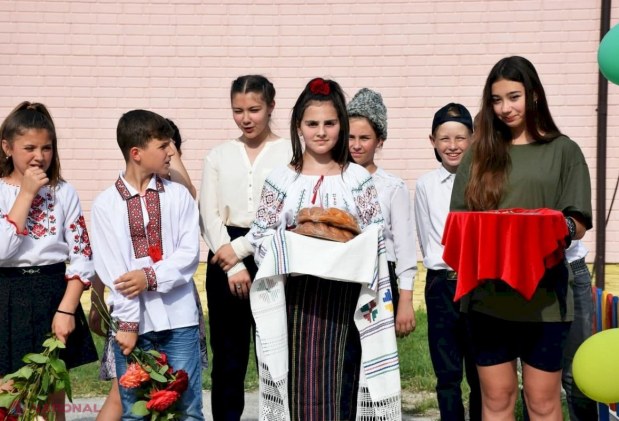 FOTO // În raionul Orhei sunt INAUGURATE săptămânal câteva terenuri de joacă pentru copii